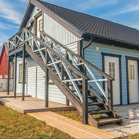 Cozy Apartment In Klintehamn With Wifi Екстер'єр фото